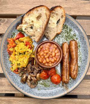 feel good veggie brekkie at Feel Good Club in Manchester