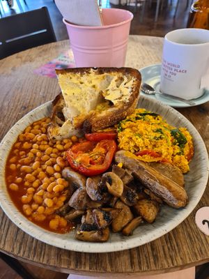 Vegan breakfast at Feel Good Club in Manchester