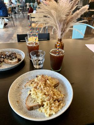 Mac and cheese on toast   at Feel Good Club in Manchester