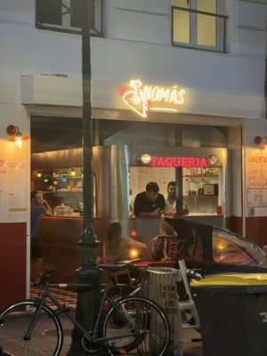 Front   at Nomās Tacos in Paris
