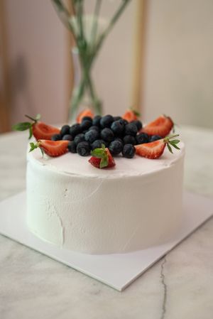 Mix berry cake  at Sisters & Harvest in Istanbul
