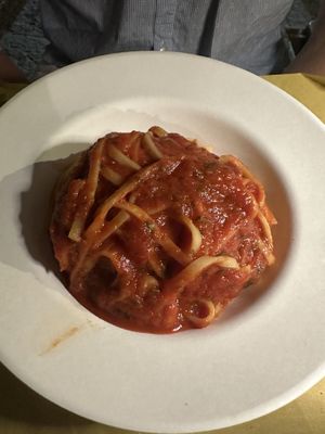 Tomato tagliolini bianchi pasta  at Cola Pasta in Siracusa