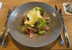 Tartaar van gerookte tempeh en tomaat   at Brasserie Dirk in Asperen
