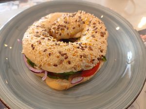Vegan breakfast (bagel with avocado, hummus and spinach) at Schwitzer's Brasserie & Lounge in Waldbronn