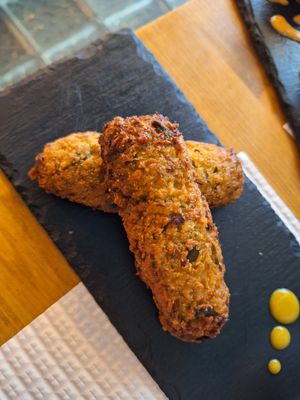  at Cheeky Leeks in Lisbon