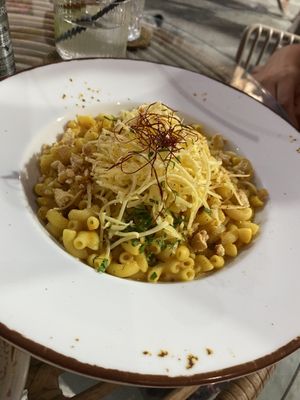 Vegan Mac and cheese (if you like Mac n cheese this tastes the same as original) I never liked Mac n cheese but I tasted this and it’s bang on like the original   at Atheneon Bar in Kos