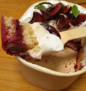 yum at Dear Dahlia - 디어달리아 카페 in Seoul