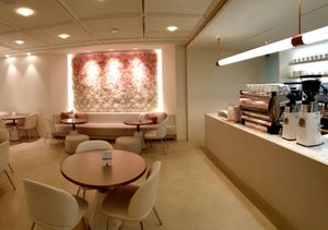  at Dear Dahlia - 디어달리아 카페 in Seoul