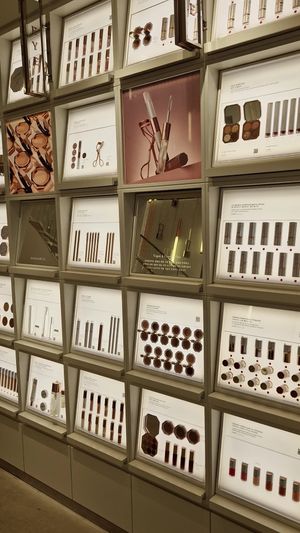  at Dear Dahlia - 디어달리아 카페 in Seoul