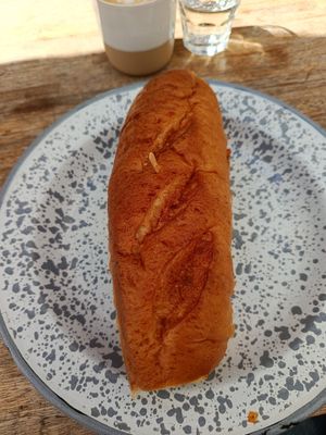 Vegan falafel sandwich at Federación in Montevideo