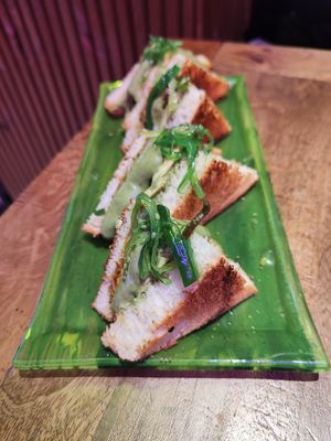 Avocado Katsu Sando at Desoriente - Poblenou in Barcelona