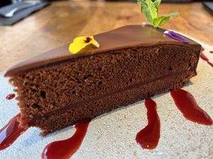 Tarta Sacher #Veganuary at Desoriente - Poblenou in Barcelona
