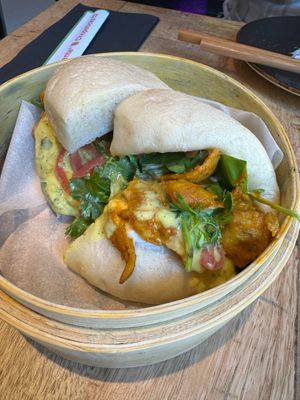 Tikka Masala Protein Bao at Desoriente - Poblenou in Barcelona