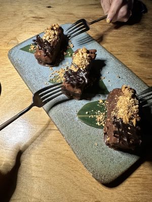 Vegan snickers dessert to sharee  at Desoriente - Poblenou in Barcelona