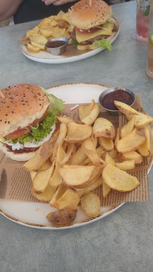 Vegane Burger at Kovas in Schoenaich