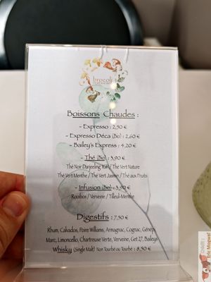 Hot drinks at Brocoli in Lyon