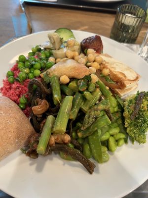   at 7030 Restaurant in Winterthur