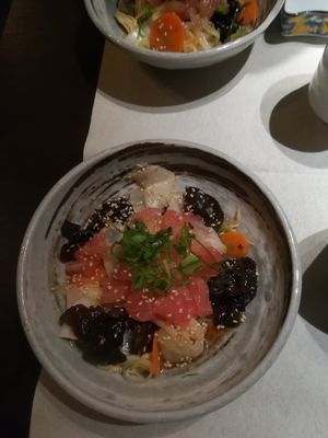 Insalata di pompelmo, funghi mu ehr, cavolo cinese e carote at Xiang DimSum  in Padua