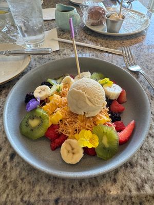 Fresh fruit bowl with coconut pineapple sorbet at Grand Floridian Cafe in Lake Buena Vista