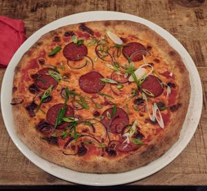 Papa Ronny at Vegan Pizza Bar in The Hague