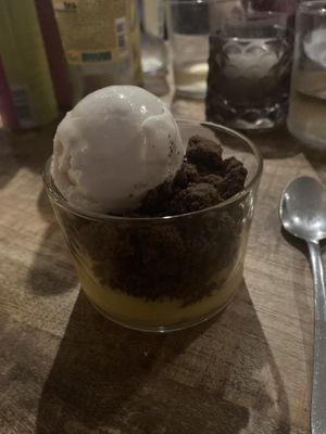 Lemon curd was our favorite!  at Vegan Pizza Bar in The Hague