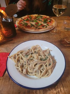  at Vegan Pizza Bar in The Hague