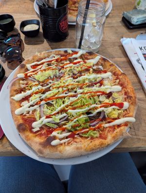 Shoarma Pizza at Vegan Pizza Bar in The Hague