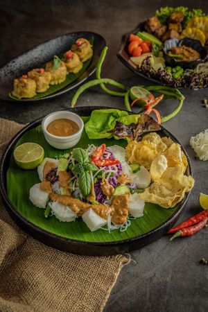 Gado-gado - indonesian mix vegetable with sauce  at Green Earth in Dubai
