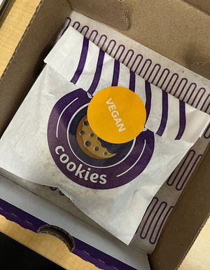 Vegan cookie delivery!! They place your vegan cookies in a separate labeled sleeve, so there is no mixup with any non-vegan ones in your order. Awesome! 👏🏼  at Insomnia Cookies in Dayton