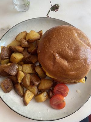 Breakfast sandwich  at SHOSH in Lisbon