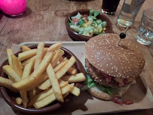 Avocado burger at Tortillas in Eindhoven