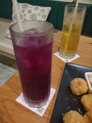 Butterfly pea lime at Baanying's Plant-Based Ying's Garden  in Bangkok