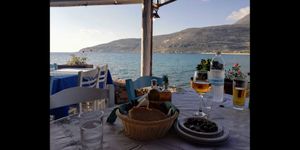  at Karabópetra in Neo Itilo