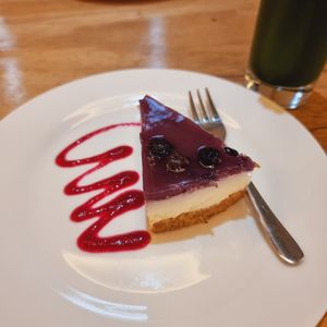 Blueberry cheesecake 😍 at Pyramids of Chi Cafe in Gianyar