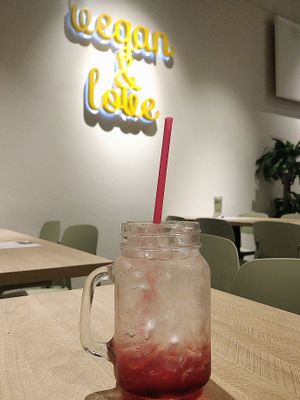 Cranberry lemon juice with vegan love at VeganBliss 蔬福 in Central Singapore