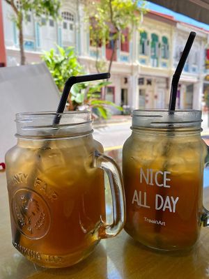 Relaxing!  at VeganBliss 蔬福 in Central Singapore