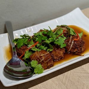 Vegan C-Food Lion Head  at VeganBliss 蔬福 in Central Singapore