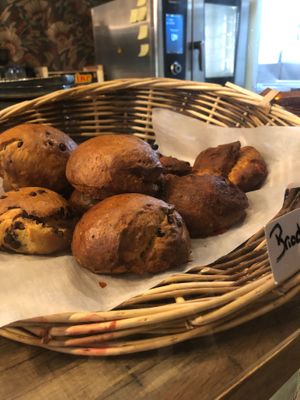  at Zoi Café in Lyon