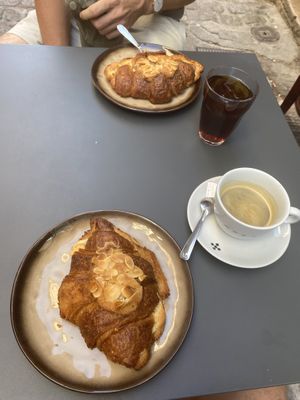   at Zoi Café in Lyon