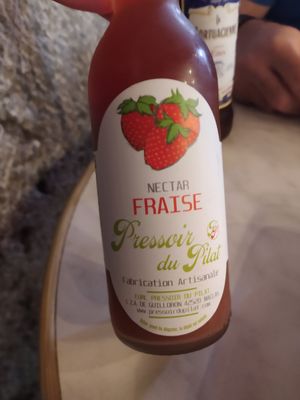  at Zoi Café in Lyon