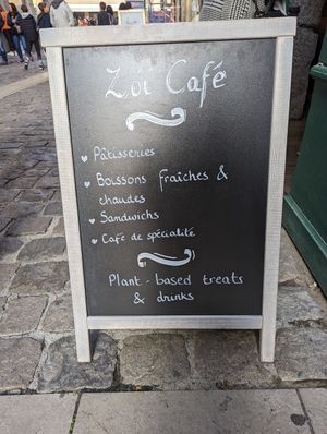  at Zoi Café in Lyon
