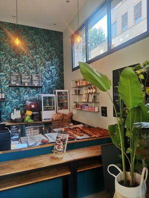  at Zoi Café in Lyon