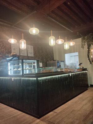  at Zoi Café in Lyon