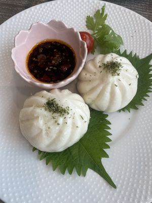 Bao  at vegan veggie joga - 嫦娥 in Tokyo