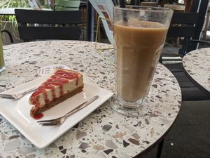 Cheesecake and iced latte at Copper Branch in Rotterdam