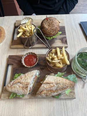 Signature Burger and Copper Club Sandwich  at Copper Branch in Rotterdam