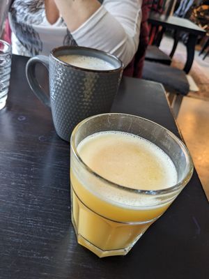 Juice and coffee at Encanto - Art Cafe in Helsinki
