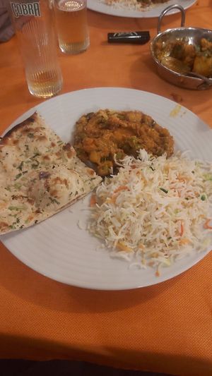  at A Taste Of India Shazna in Manilva