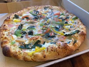 Market Veggie: minus mushroom, sub bell pepper (pictured with standard mozzarella). at OSM Eats in Langley