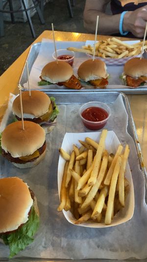 Not beef sliders and vegan buffalo chickn sliders. Chickn a bit spicy, a bit too much salt on fries for my liking but still delish   at Slider Inn in Memphis